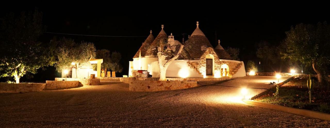 オストゥーニ Trullo Terra Di Alixヴィラ エクステリア 写真